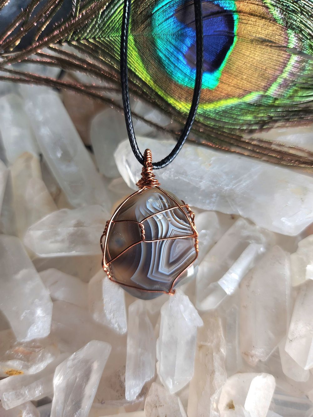 Banded agate in Copper
