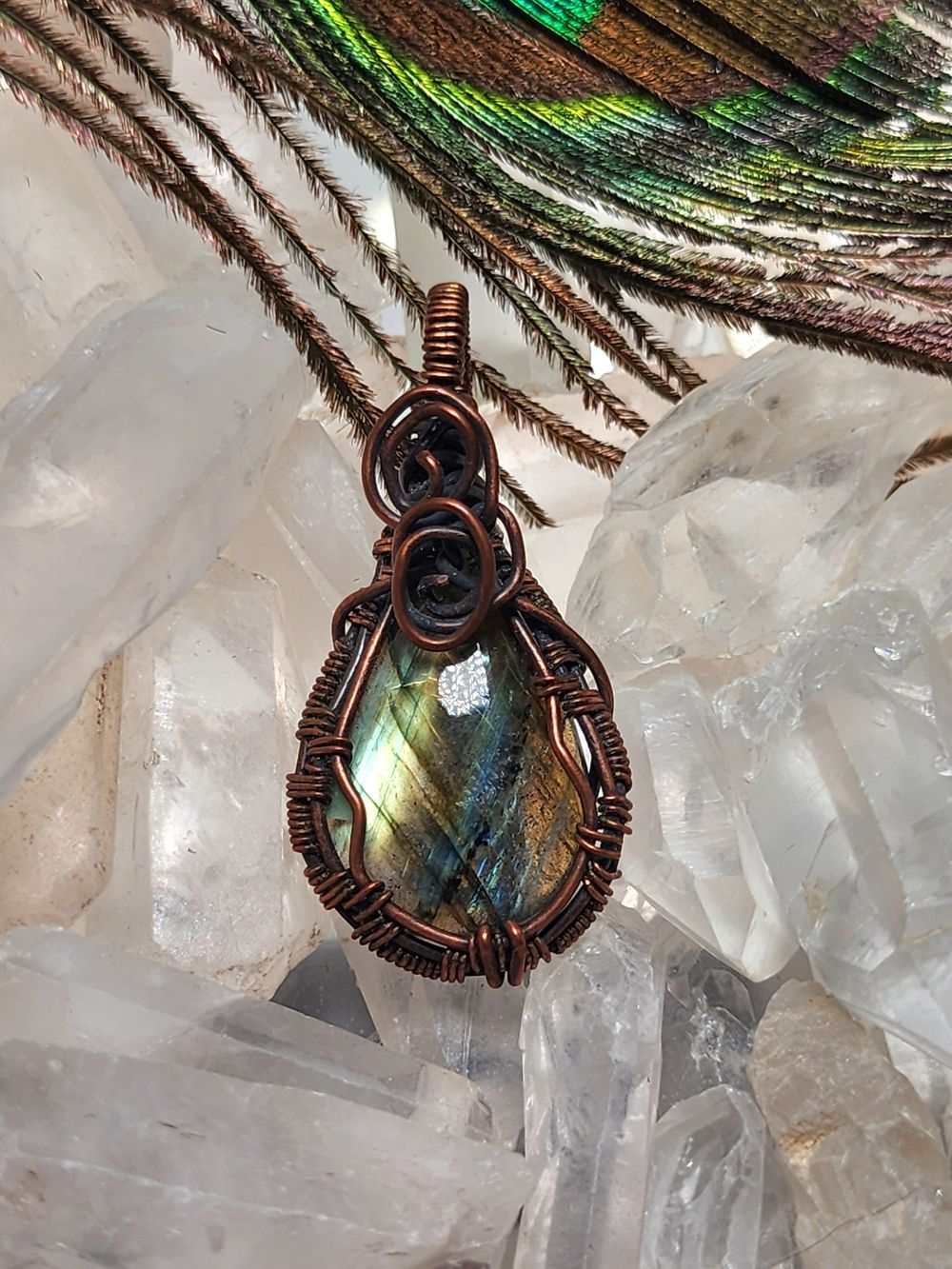 Glen - Labradorite in copper