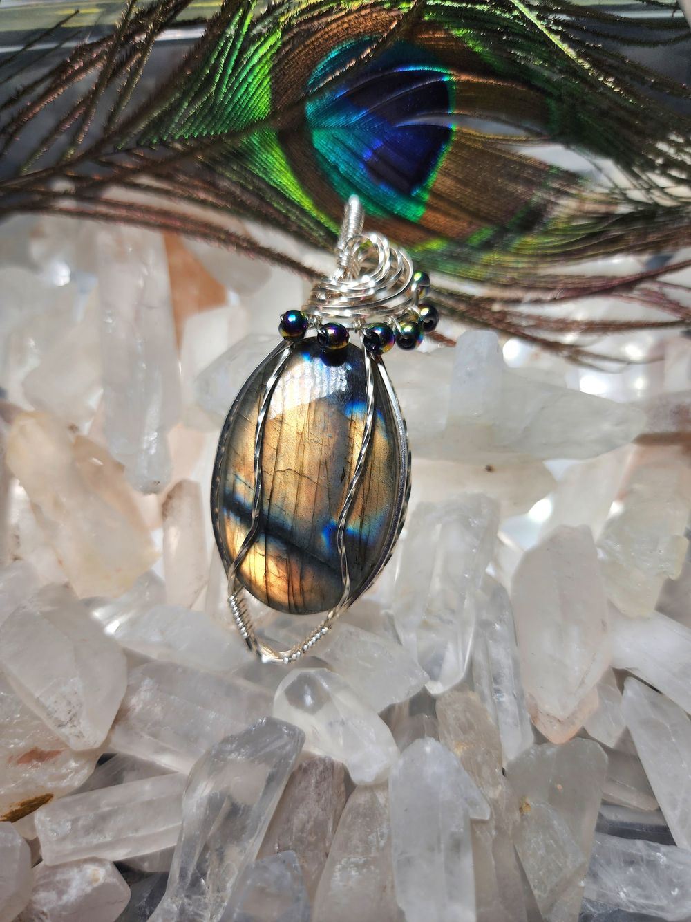 Ava - Labradorite and hematite fine silver plate