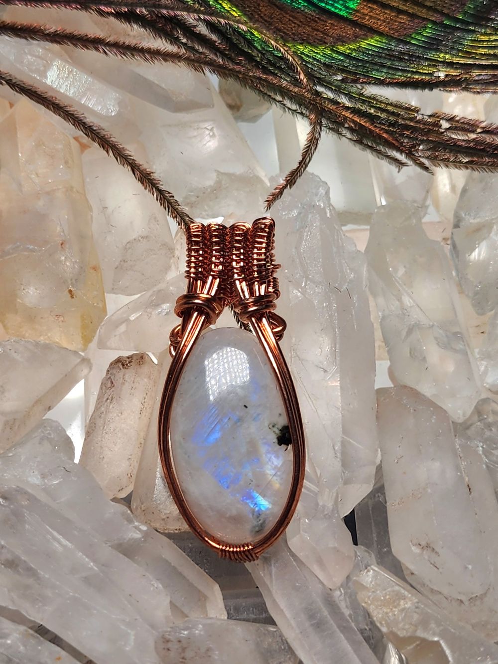 Beatrice - Rainbow moonstone in copper